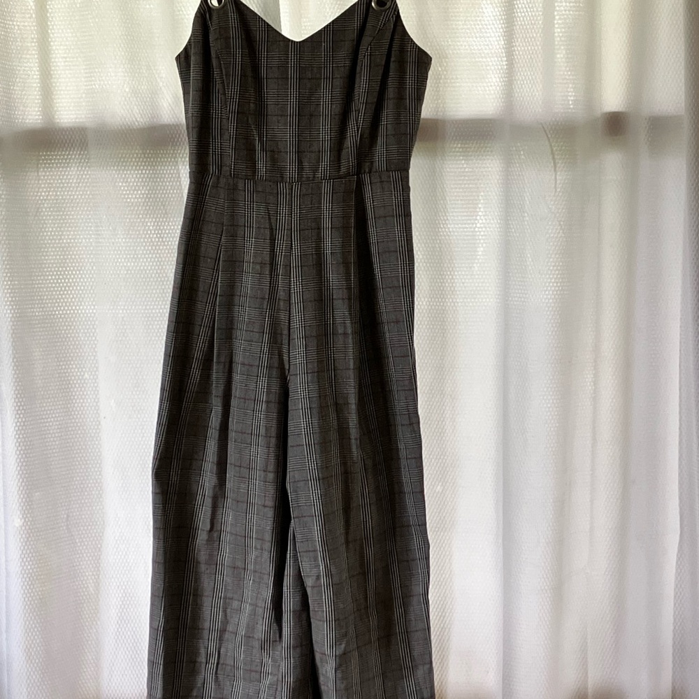 AUW Gray Black and Red Jumpsuit with Classic Wide-Leg Design